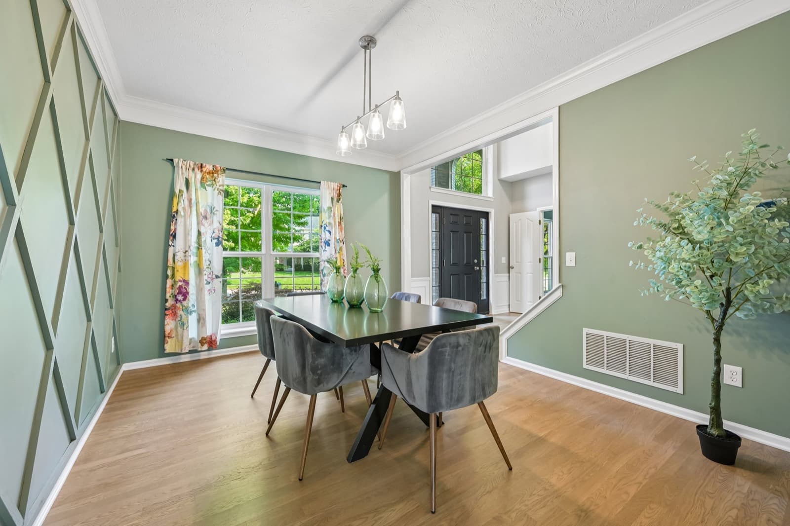 Formal dining room