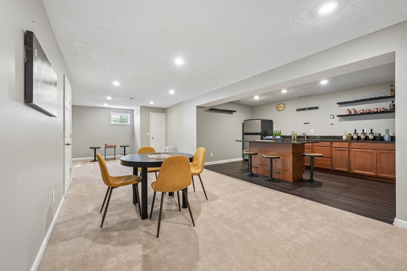 Finished basement with full wet bar